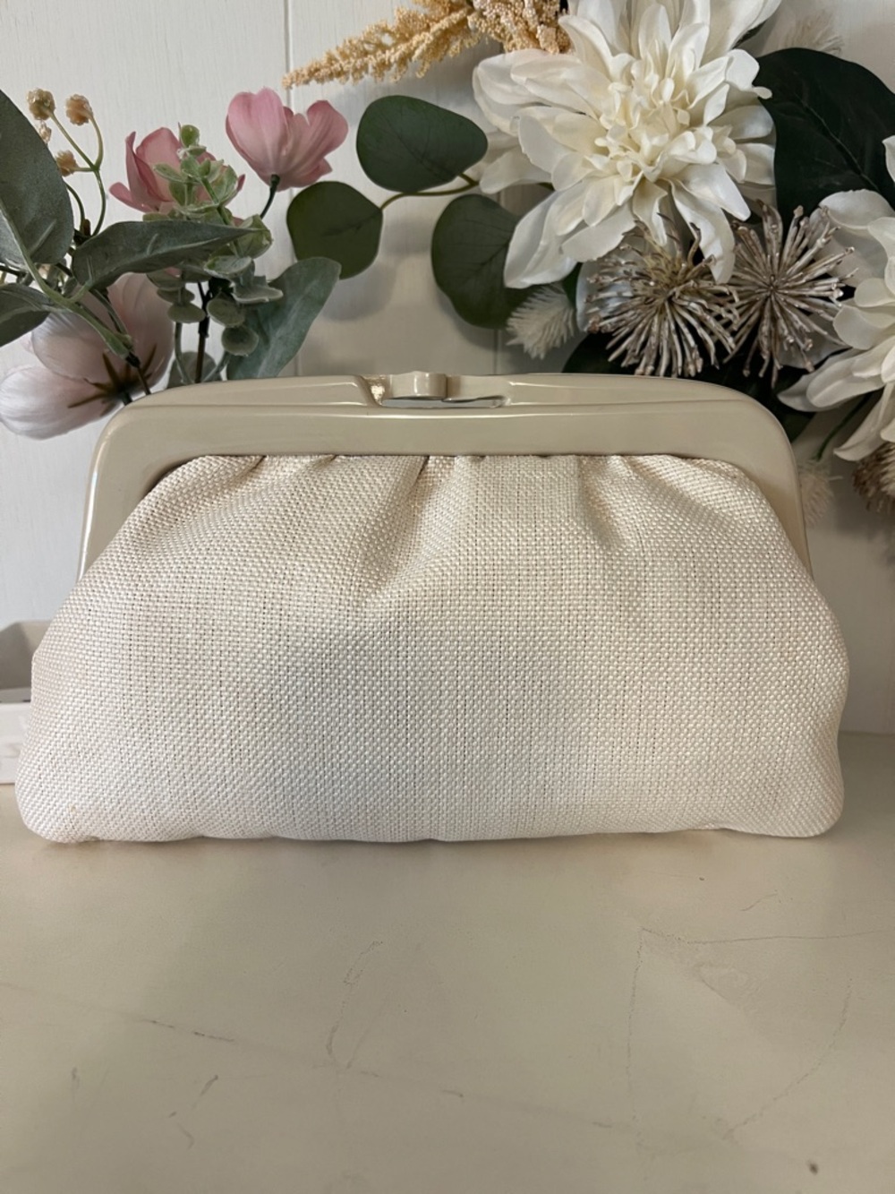 Vintage Italian made kiss lock Cream Clutch Bag